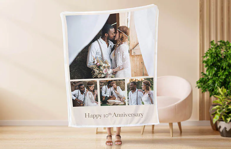 Coperta Fotografica Tocco di Vison da Printerpix|Coperte Personalizzate|Grande coperta fotografica su letto matrimoniale con foto di ragazza|Immagine della coperta fotografica con confronto delle dimensioni|Immagine collage in bianco e nero della coperta fotografica